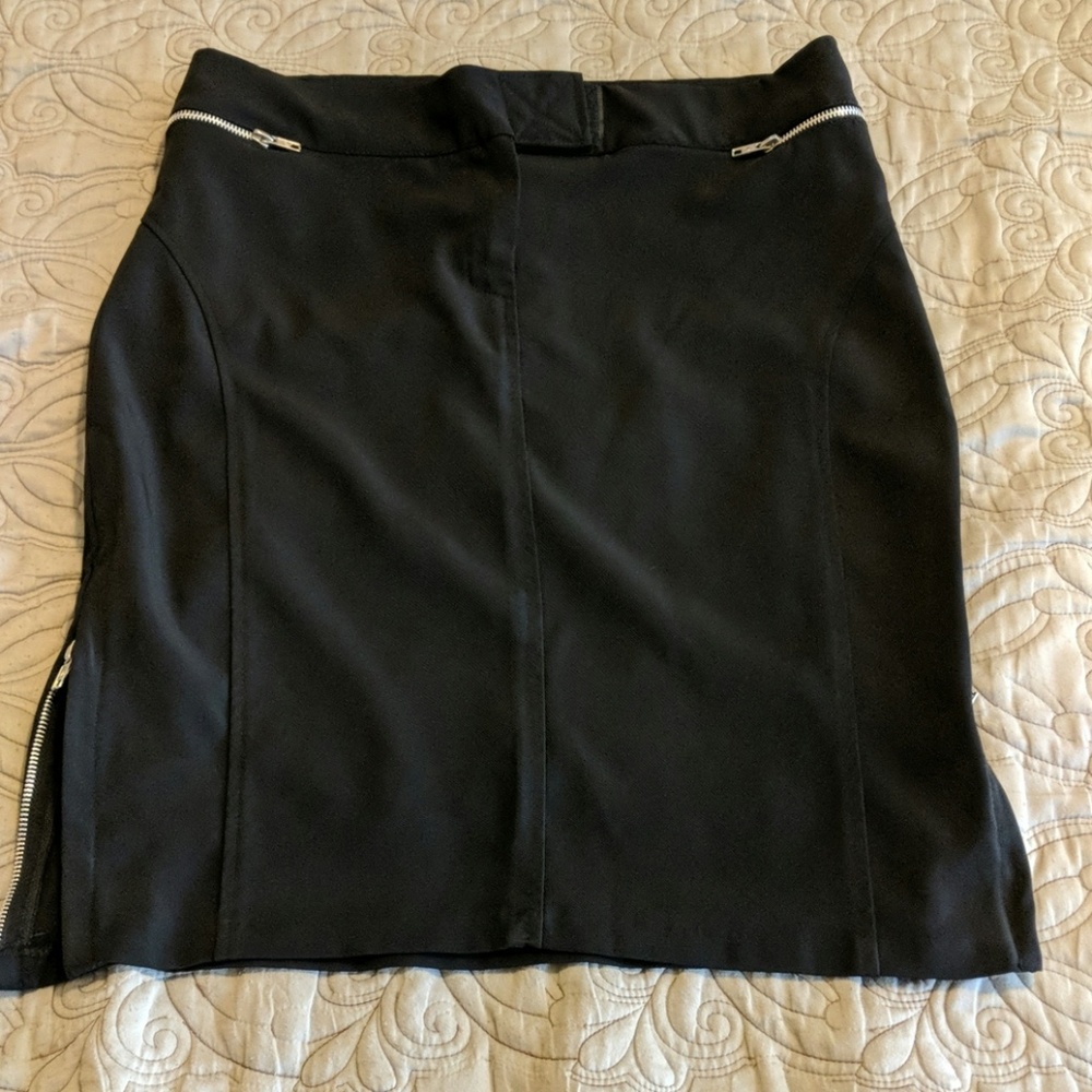 Arden B skirt with sexy side zippers